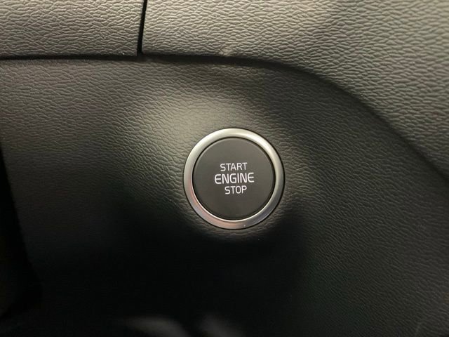 New 2026 Volvo XC40 B5 Plus w/ Protection Package Premier image 24