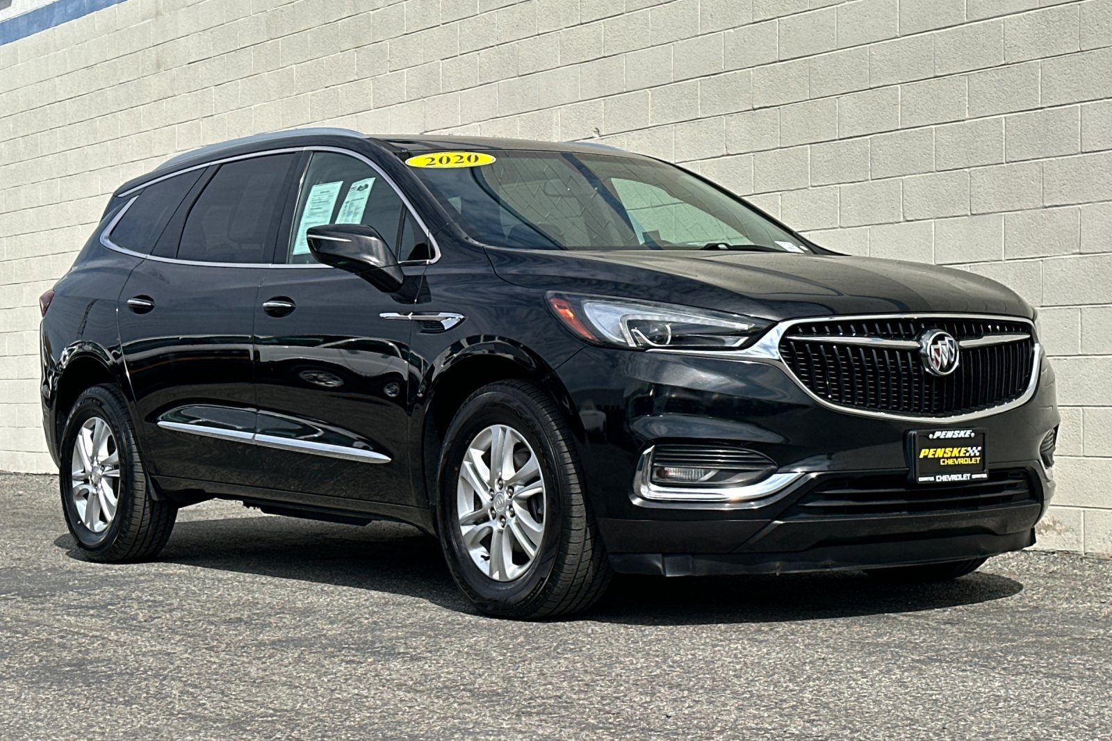 Certified 2020 Buick Enclave Essence w/ Sound and Sites Package AWD/4WD image 2