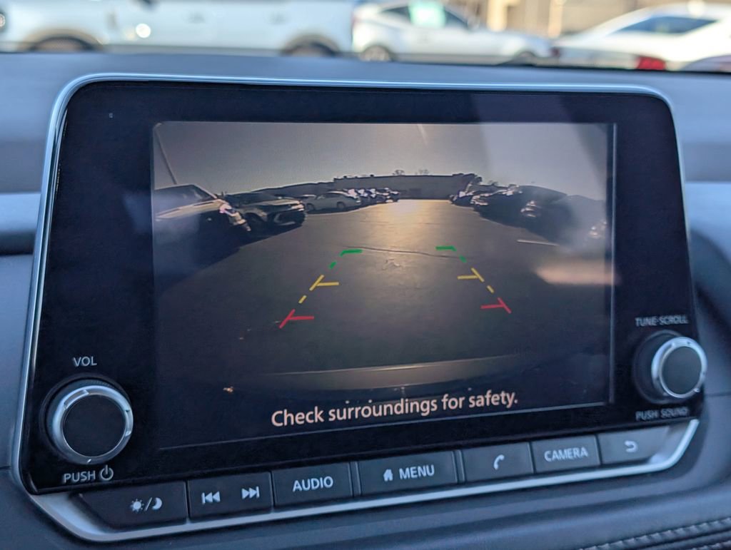 Used 2023 Nissan Rogue S image 20