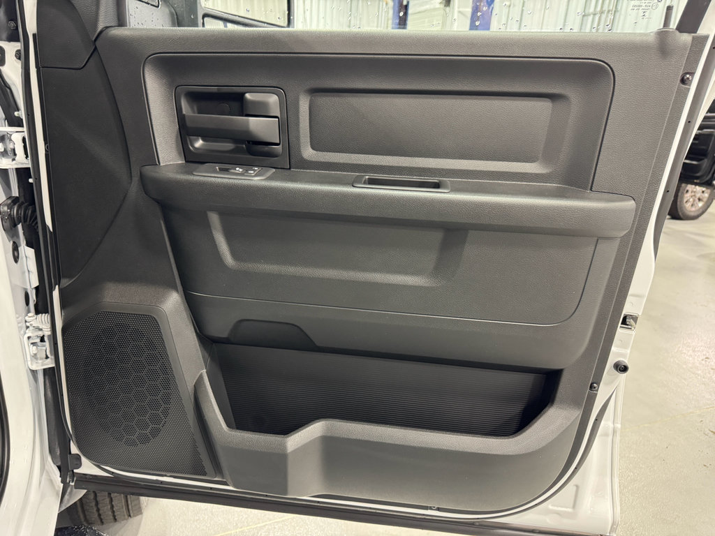 New 2025 RAM 4500 Tradesman AWD/4WD image 15