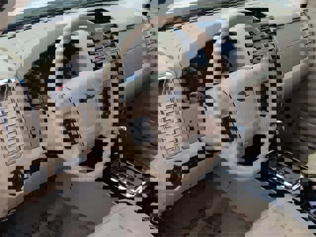 Used 2010 Ford Escape Limited image 10