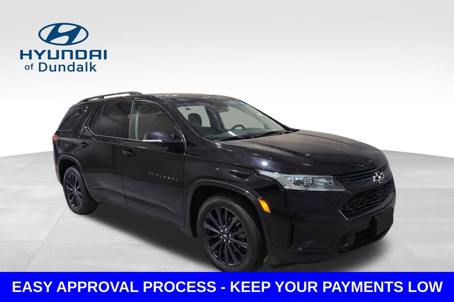 Used 2023 Chevrolet Traverse RS image 3