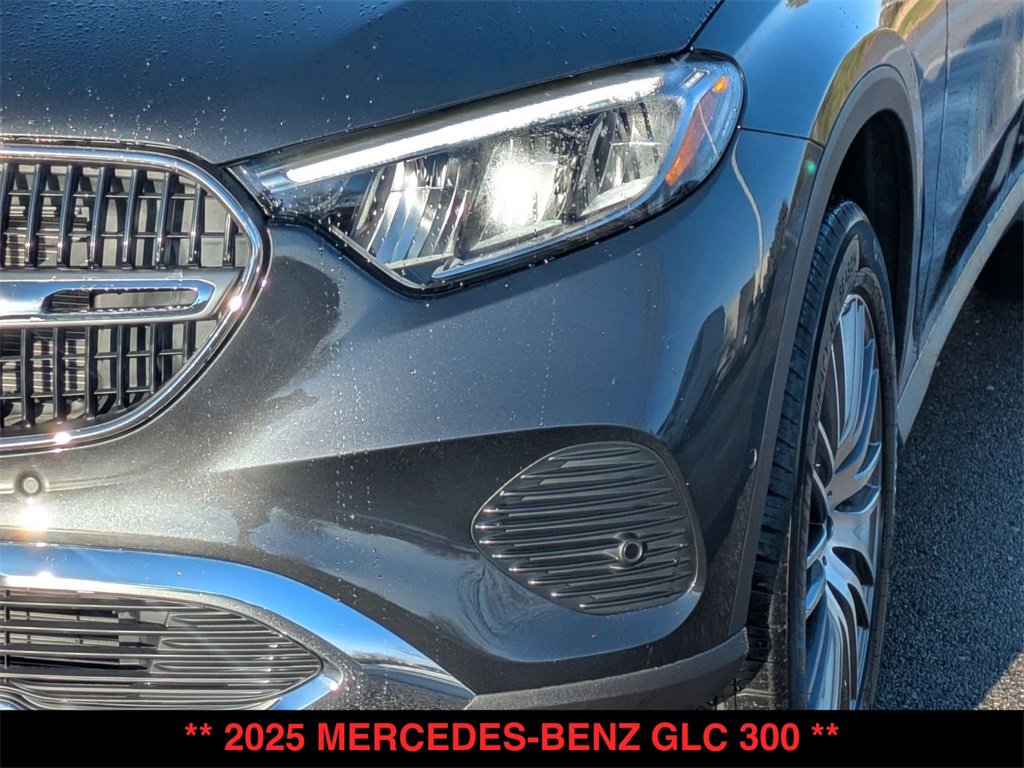 Certified 2025 Mercedes-Benz GLC 300 4MATIC image 9