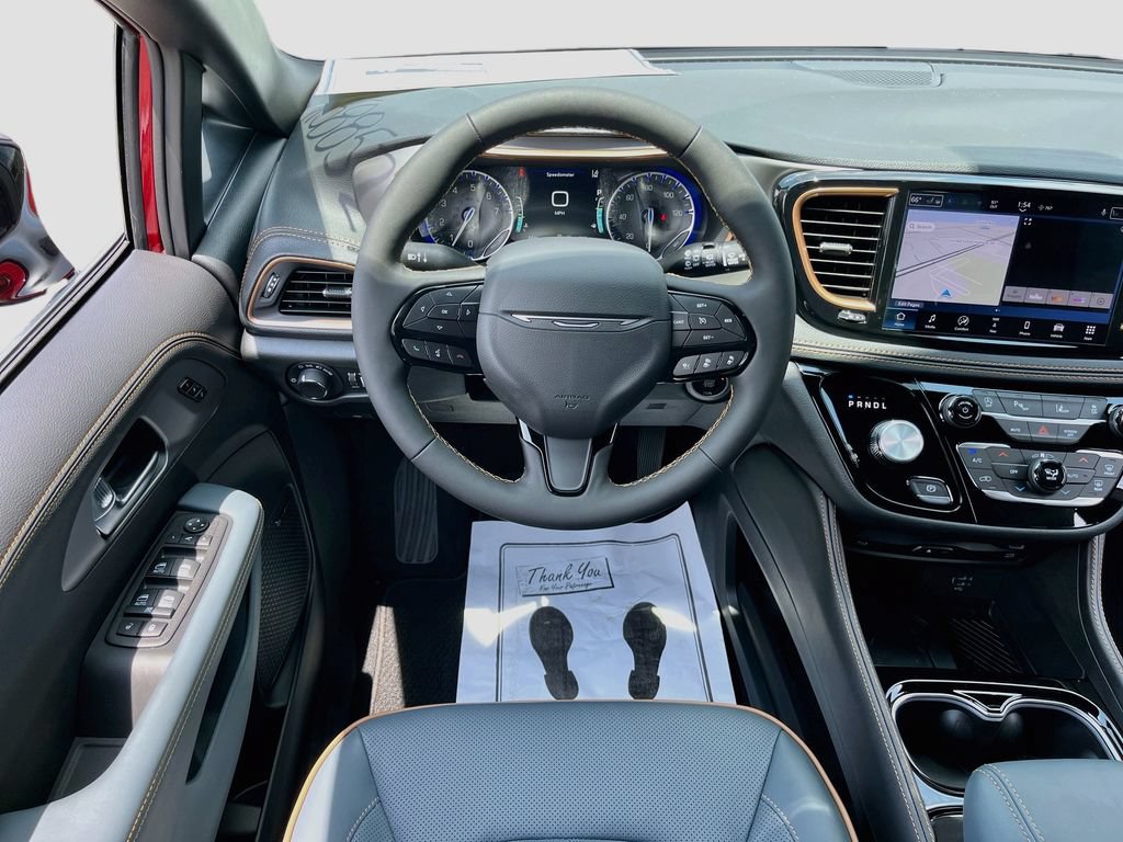 New 2027 Chrysler Pacifica Pinnacle w/ Theater Group FWD image 24