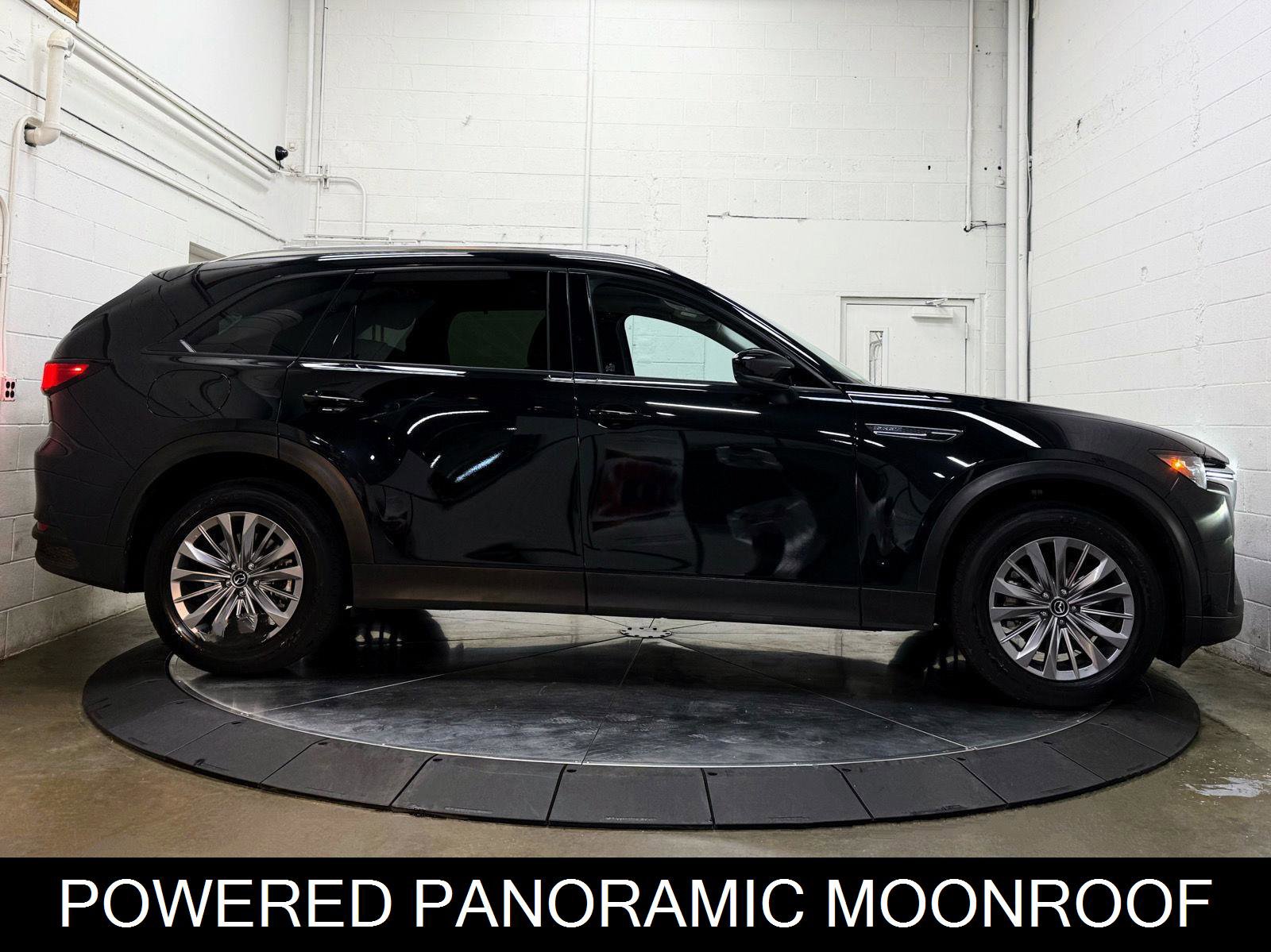 Used 2024 MAZDA CX-90 Plug-In Hybrid w/ Preferred image 9