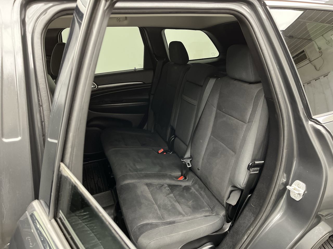 Used 2011 Jeep Grand Cherokee Laredo w/ Trailer Tow Group AWD/4WD image 10