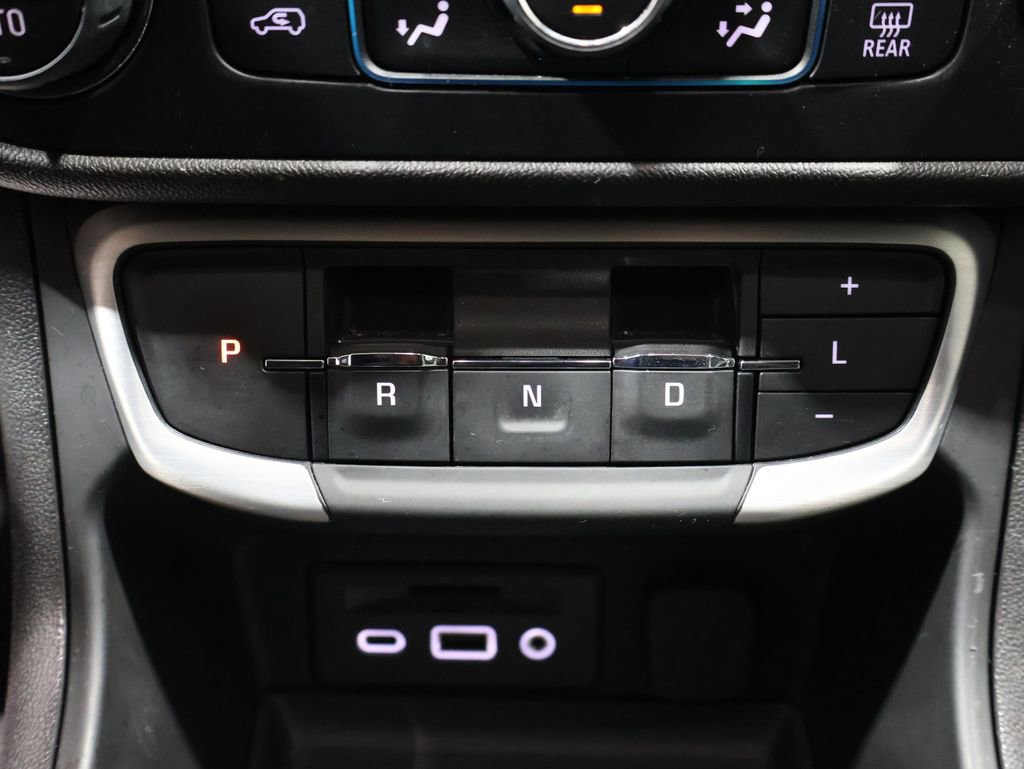 Used 2024 GMC Terrain SLT image 33