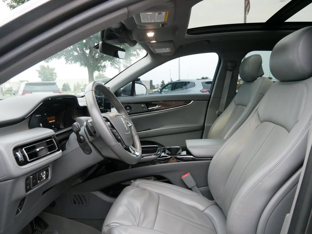 Used 2021 Lincoln Nautilus Reserve w/ Equipment Group 201A AWD/4WD image 9