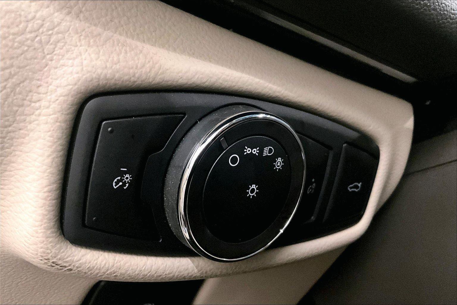 Used 2019 Lincoln MKZ Reserve image 30
