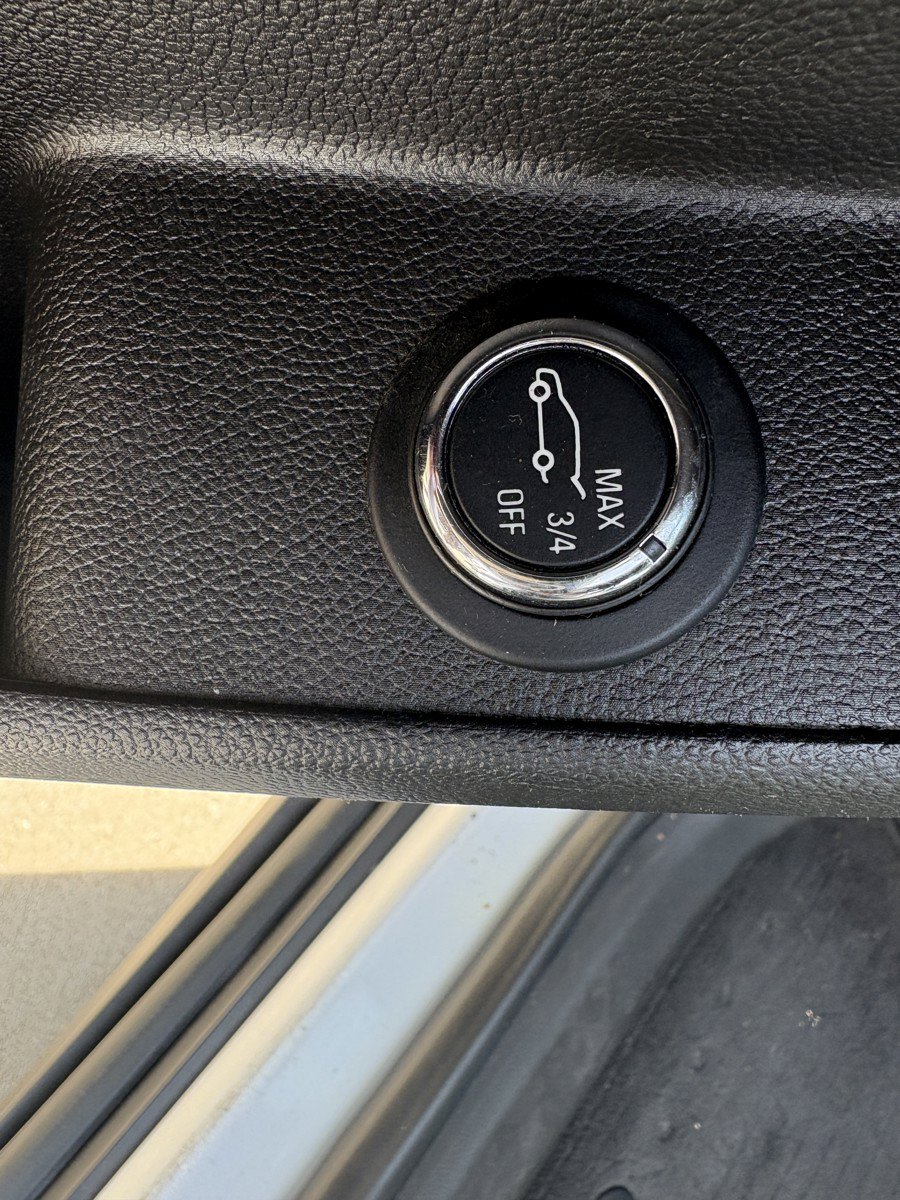 Used 2022 Chevrolet Traverse RS AWD/4WD image 24