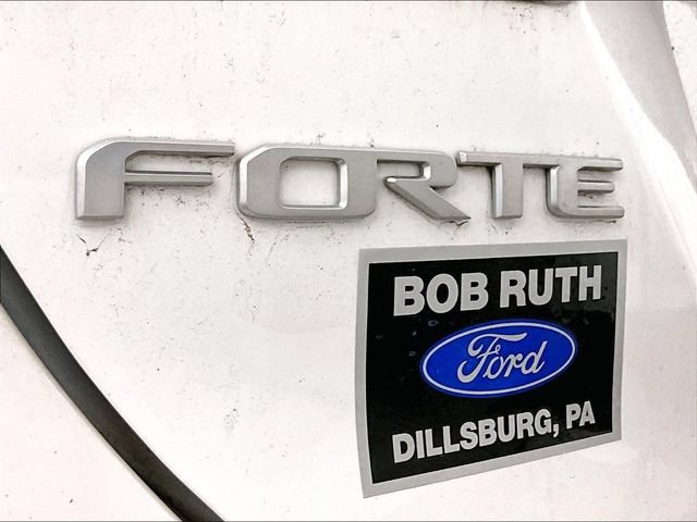 Used 2022 Kia Forte GT-Line w/ GT-Line Premium Package FWD image 13