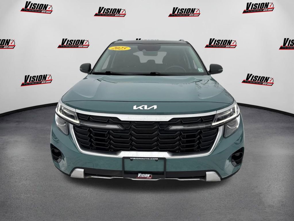 Certified 2025 Kia Seltos S video 2