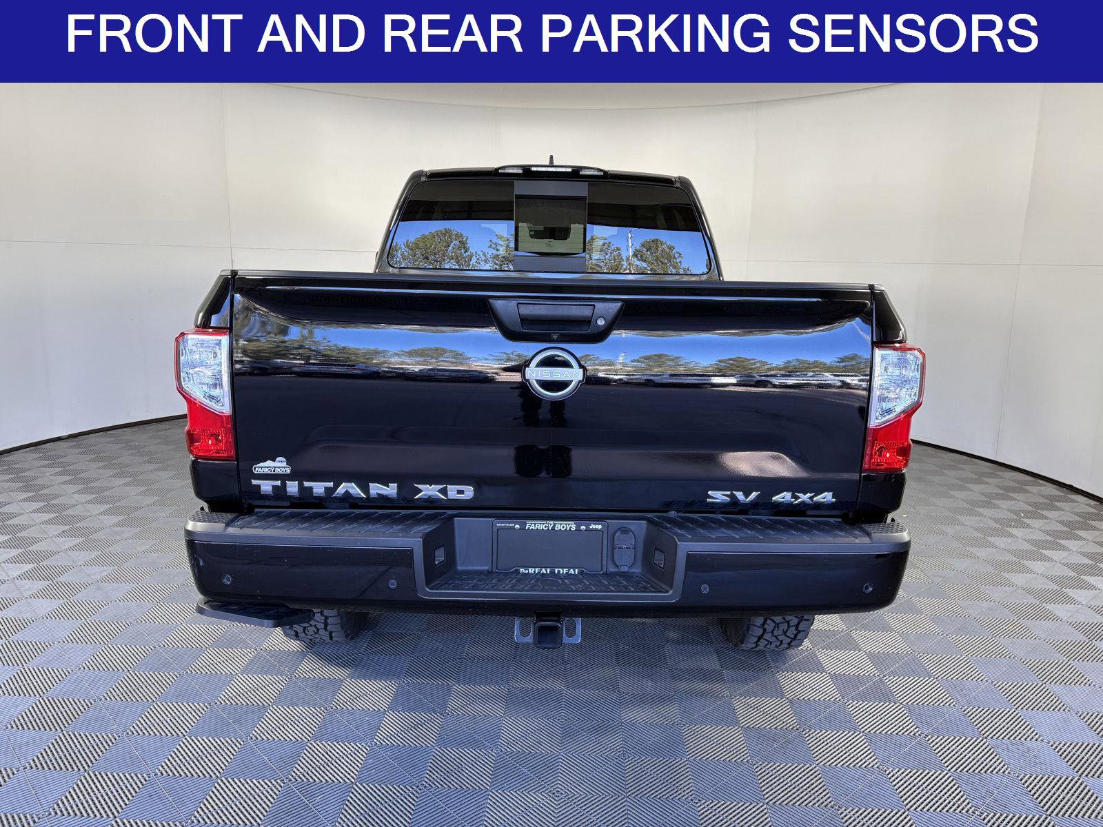 Used 2024 Nissan Titan SV w/ SV Convenience Package image 6