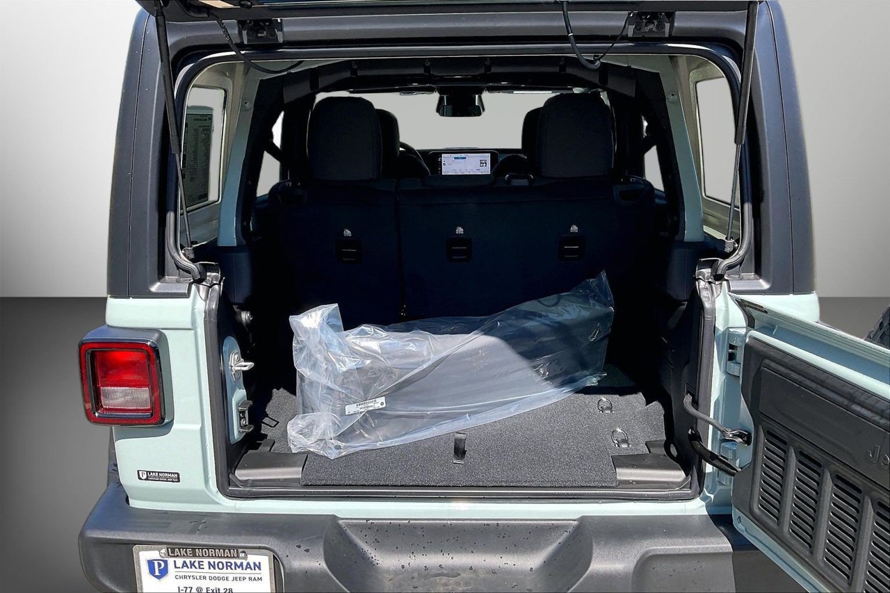 New 2027 Jeep Wrangler Unlimited Sport AWD/4WD image 20