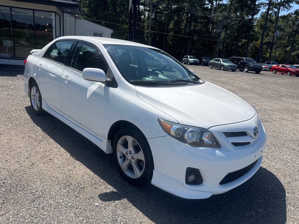Used 2013 Toyota Corolla S FWD image 14