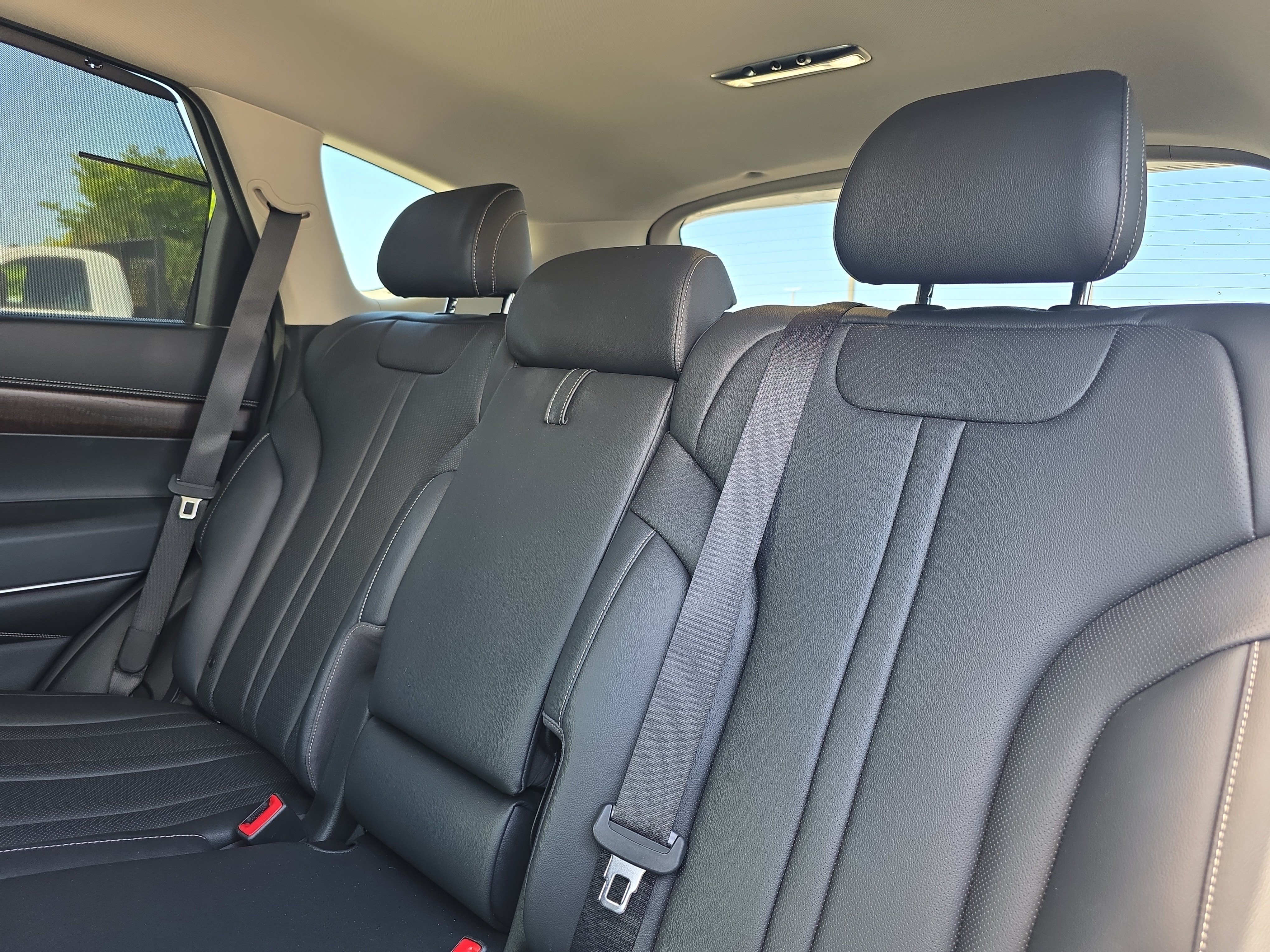 Used 2021 Genesis GV80 2.5T AWD/4WD image 17