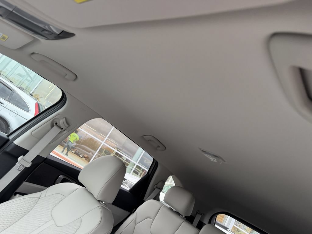 New 2026 Kia Sorento S FWD image 22