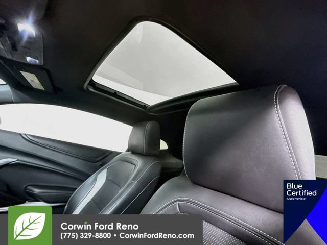 Used 2017 Chevrolet Camaro LT RWD image 27