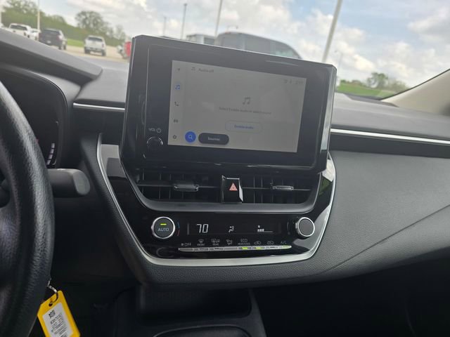 Used 2026 Toyota Corolla LE FWD image 32