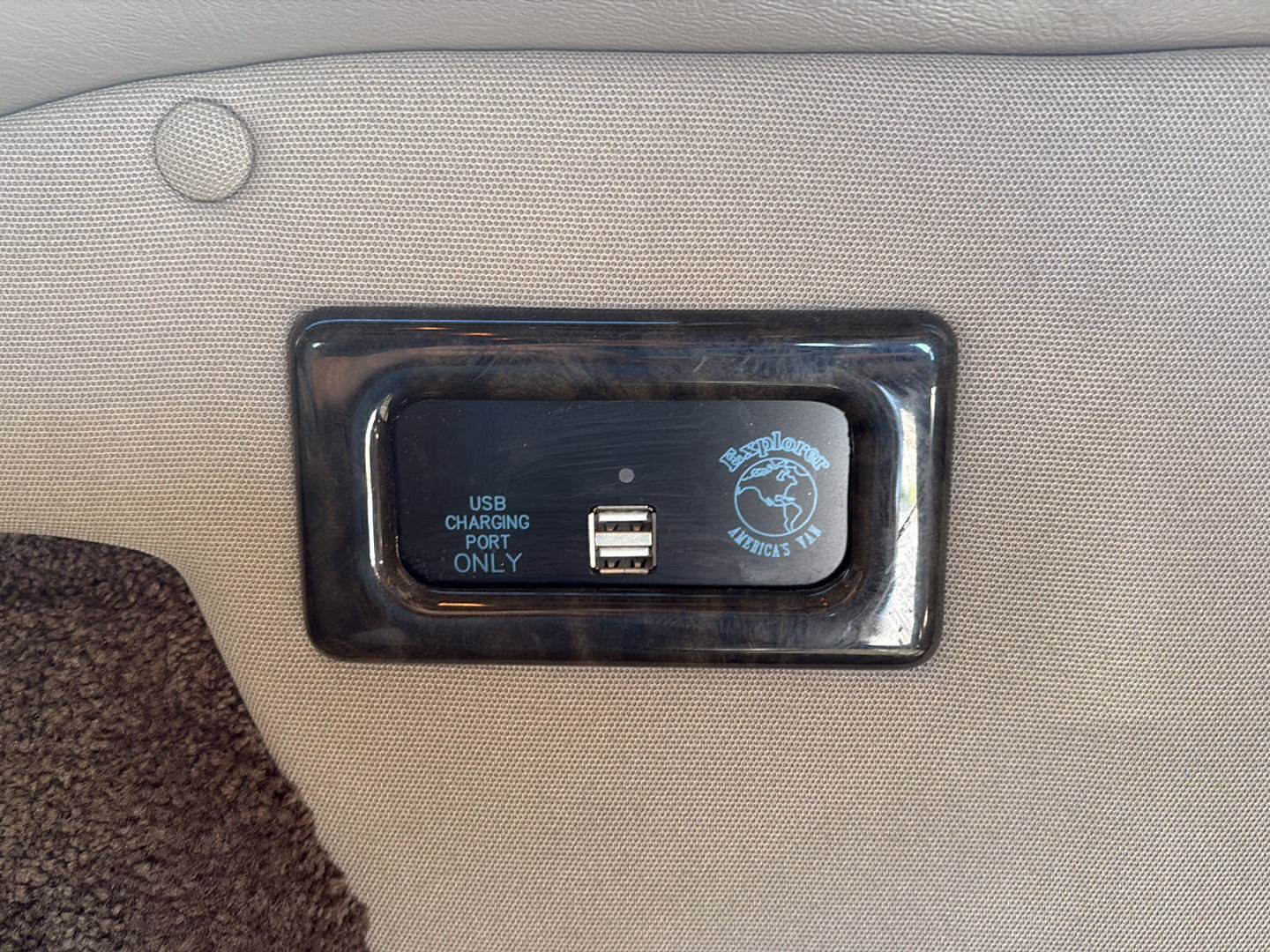 Used 2014 Chevrolet Express 1500 AWD image 46