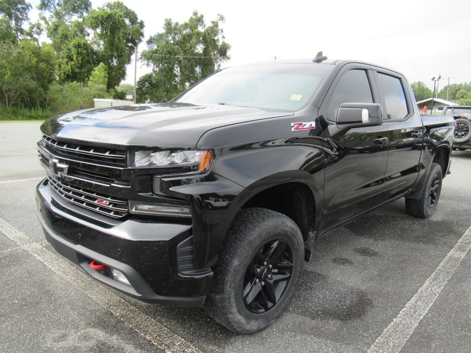 Used 2021 Chevrolet Silverado 1500 LT Trail Boss w/ Convenience Package II AWD/4WD image 2