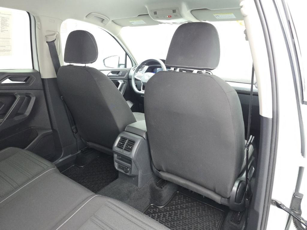 Used 2023 Volkswagen Tiguan S image 42