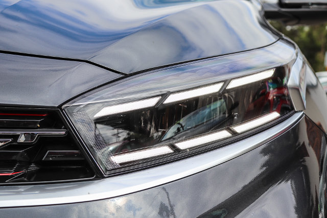 Certified 2023 Kia Forte GT FWD image 5