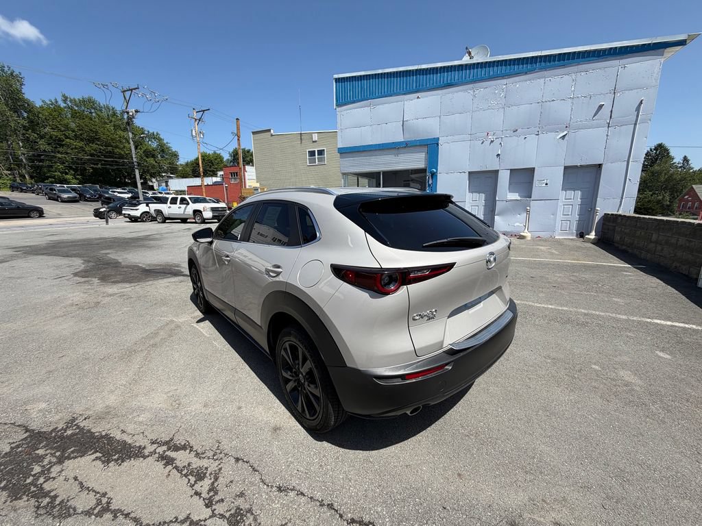 Used 2024 MAZDA CX-30 AWD 2.5 S w/ Select Sport Pkg image 3