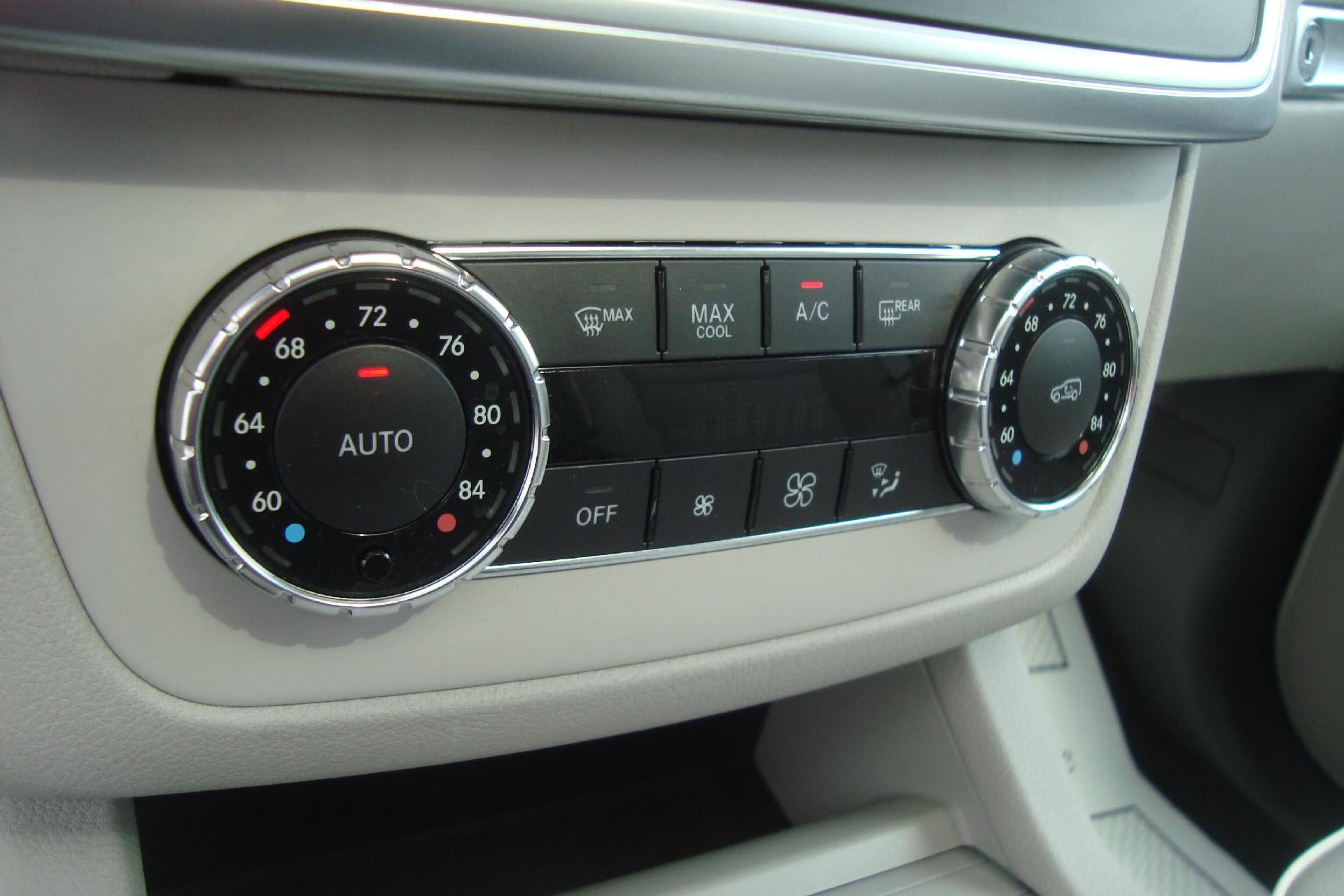 Used 2012 Mercedes-Benz ML 350 4MATIC image 17