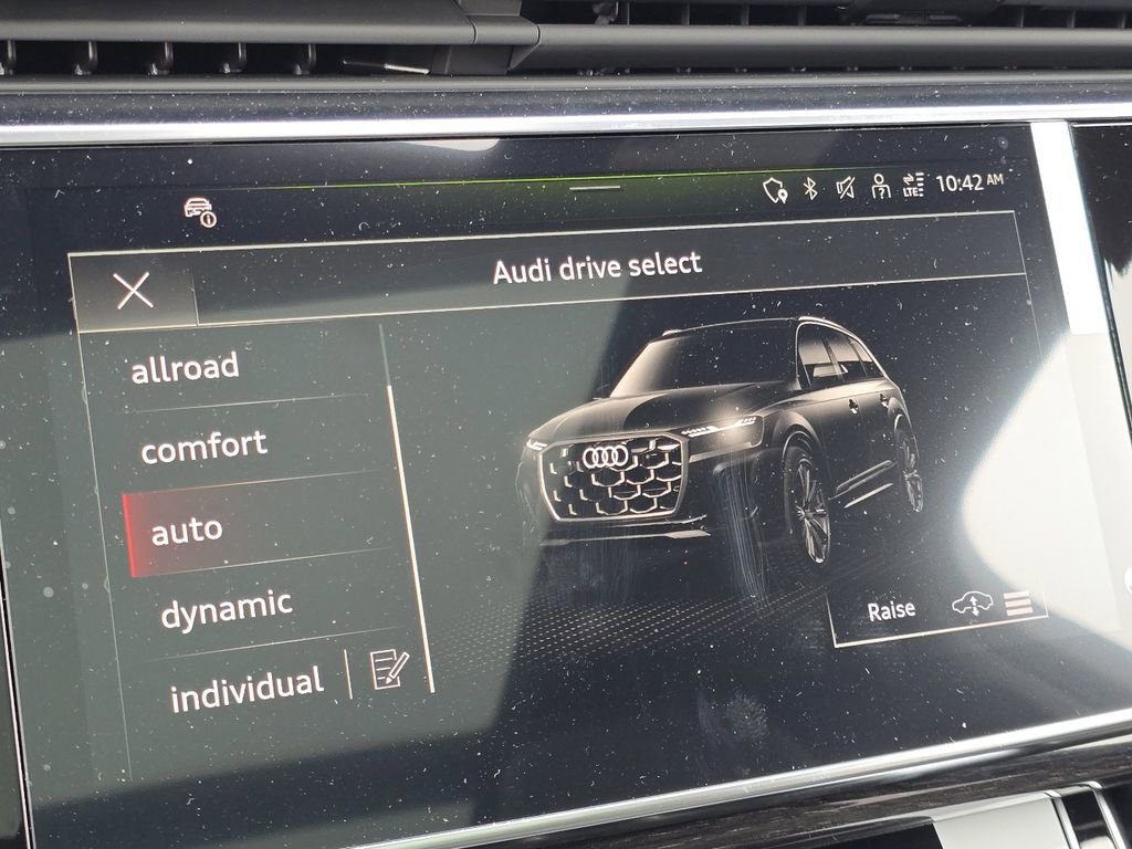 New 2026 Audi Q7 3.0T Premium Plus AWD/4WD image 15