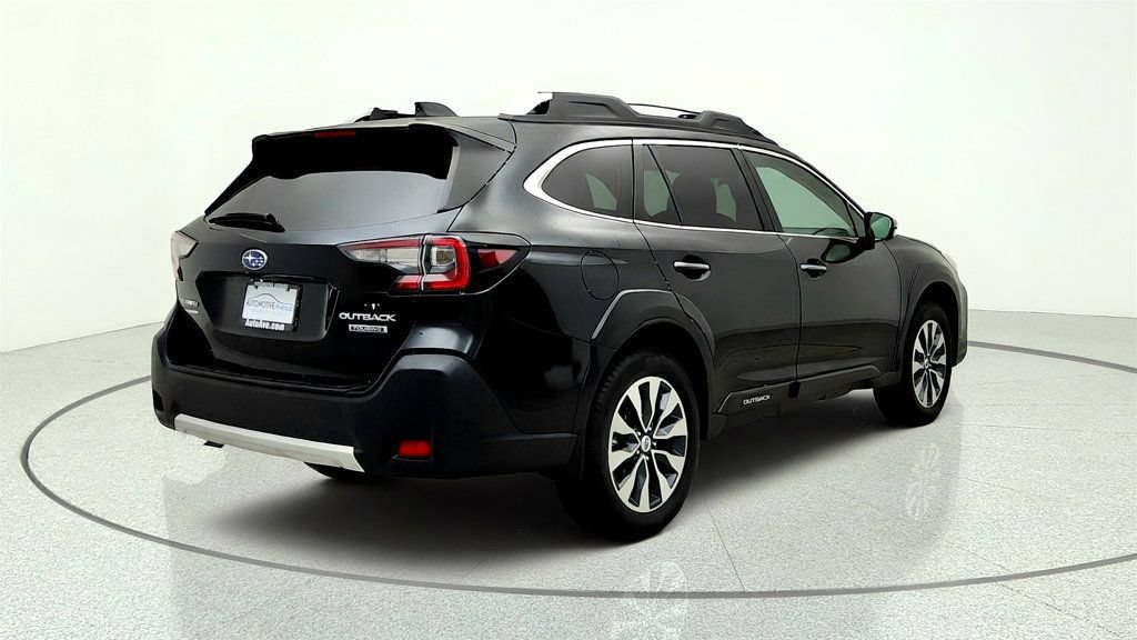 Used 2024 Subaru Outback Touring AWD/4WD image 5