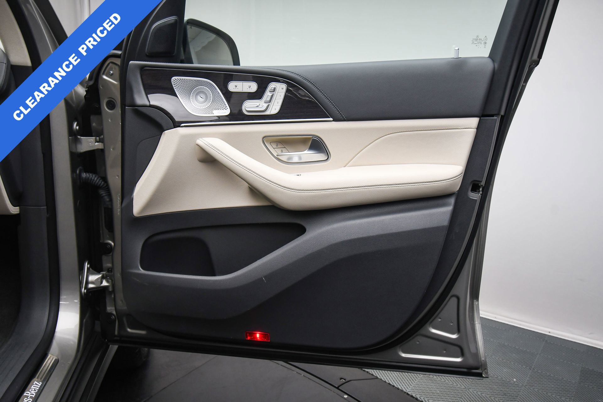 Used 2020 Mercedes-Benz GLE 450 4MATIC image 46