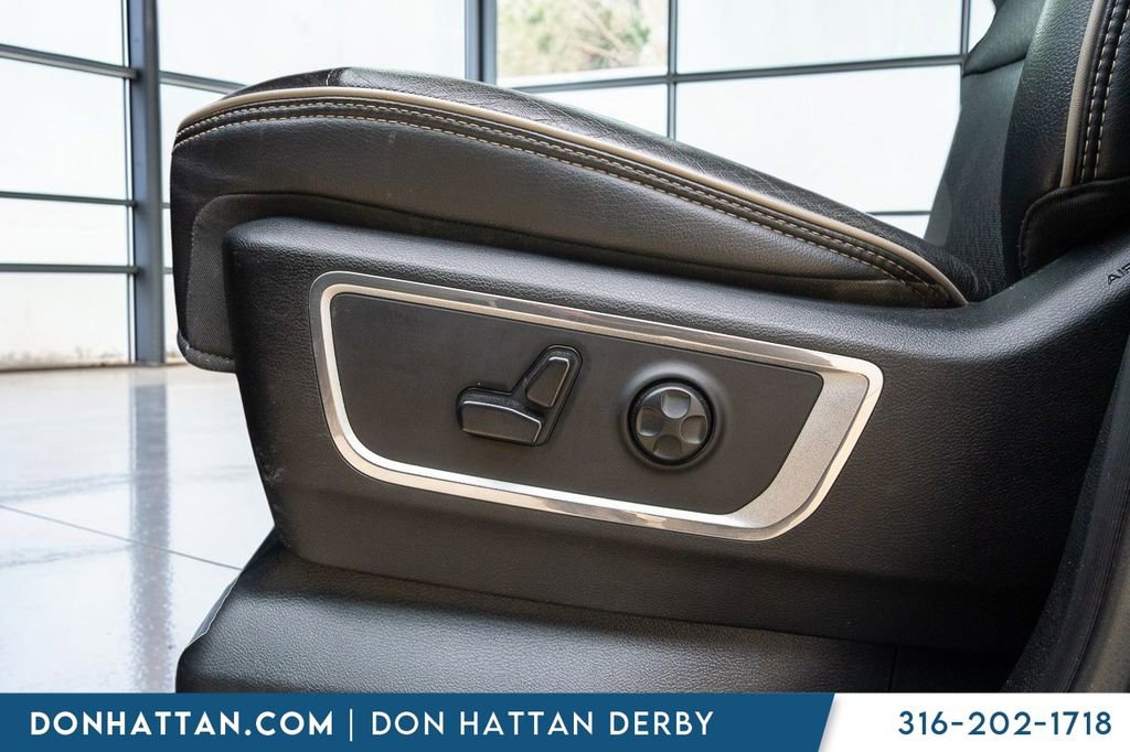 Used 2019 RAM 1500 Laramie AWD/4WD image 18