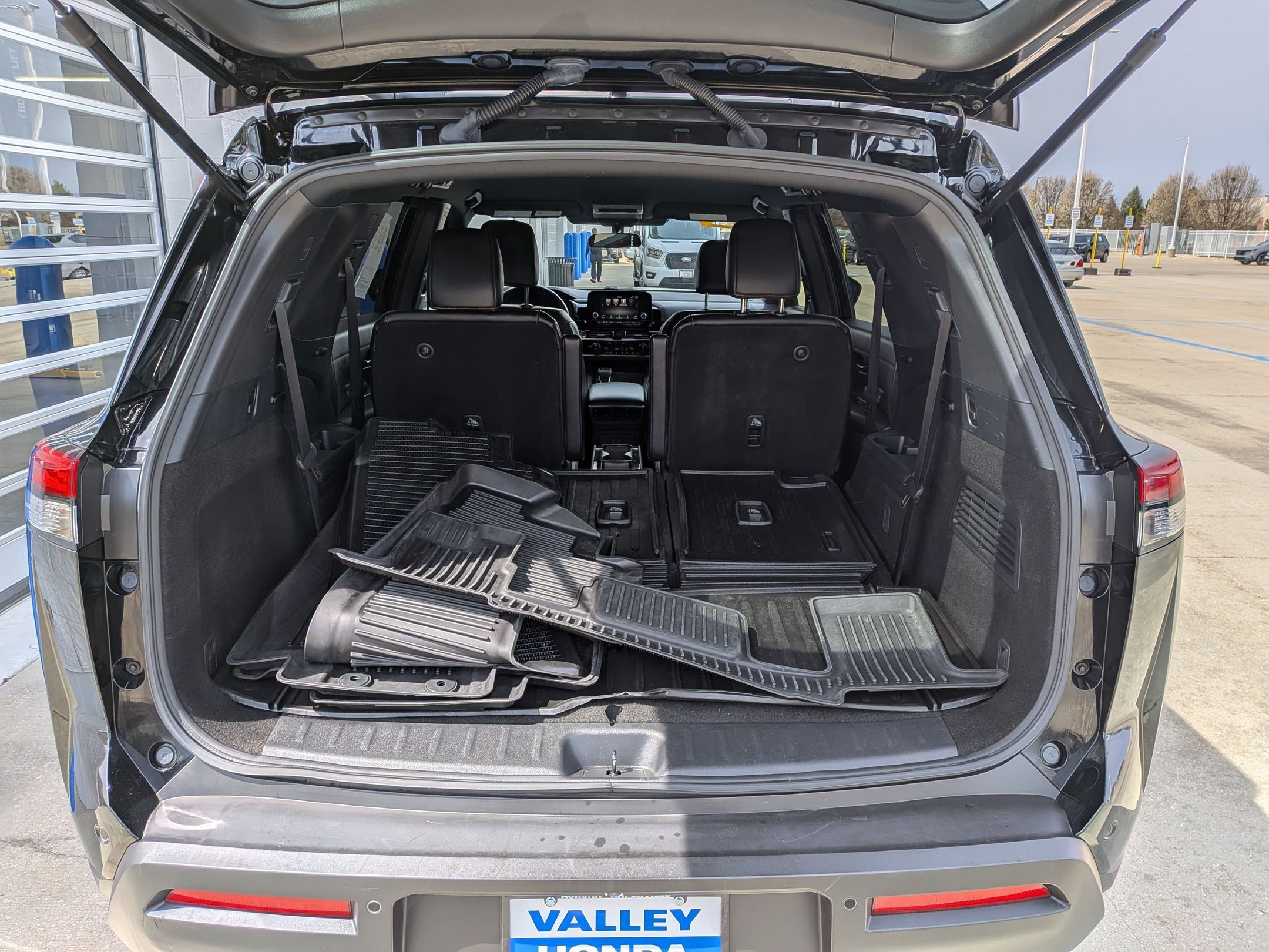 Used 2023 Nissan Pathfinder Rock Creek image 25