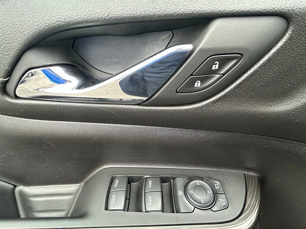 Used 2023 GMC Acadia SLT image 30