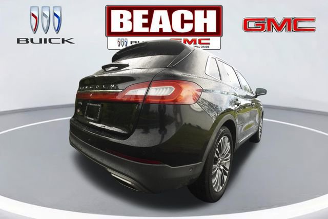 Used 2016 Lincoln MKX Reserve w/ Technology Package FWD image 3