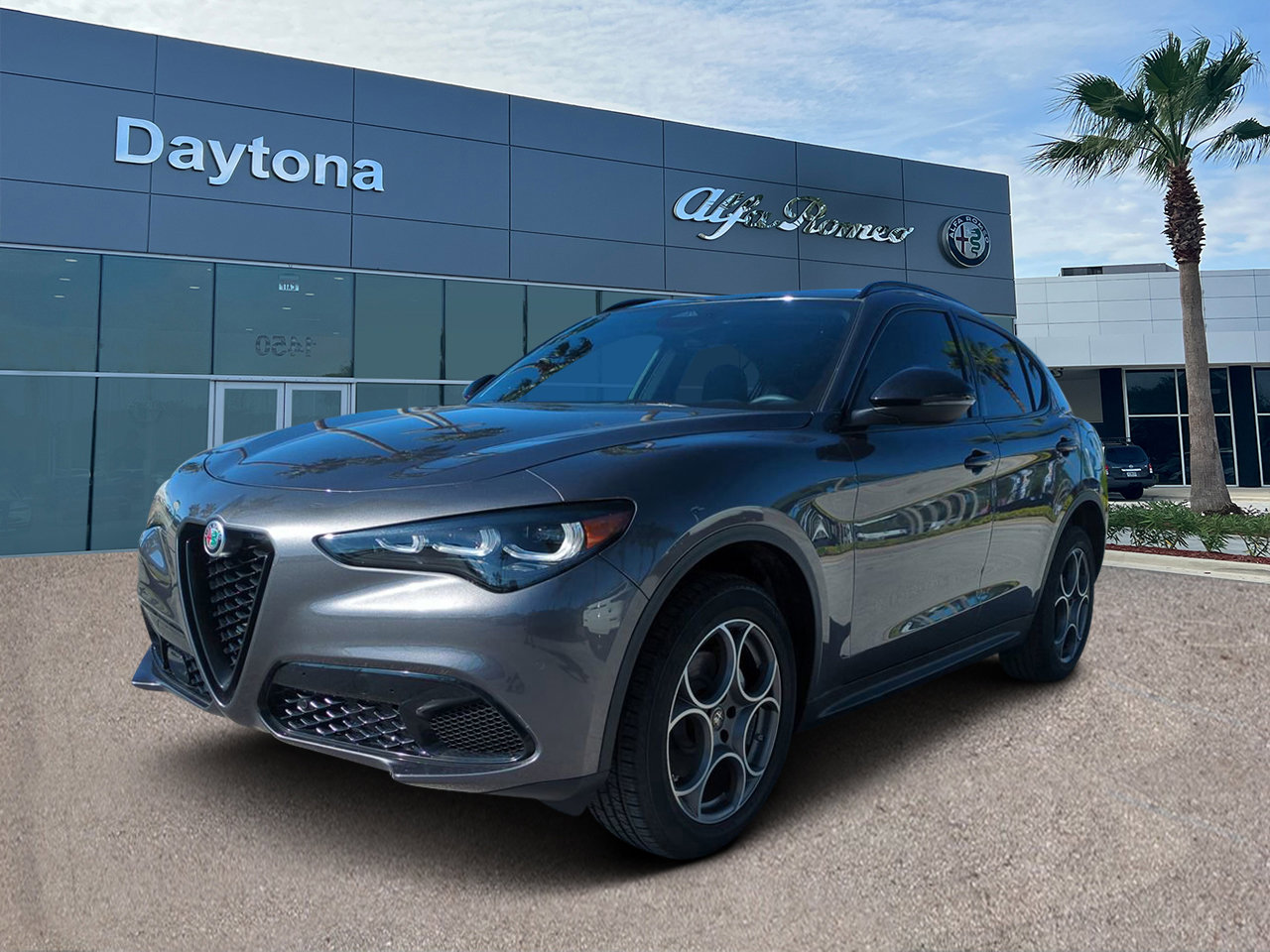New 2025 Alfa Romeo Stelvio Sprint w/ Convenience Package image 7