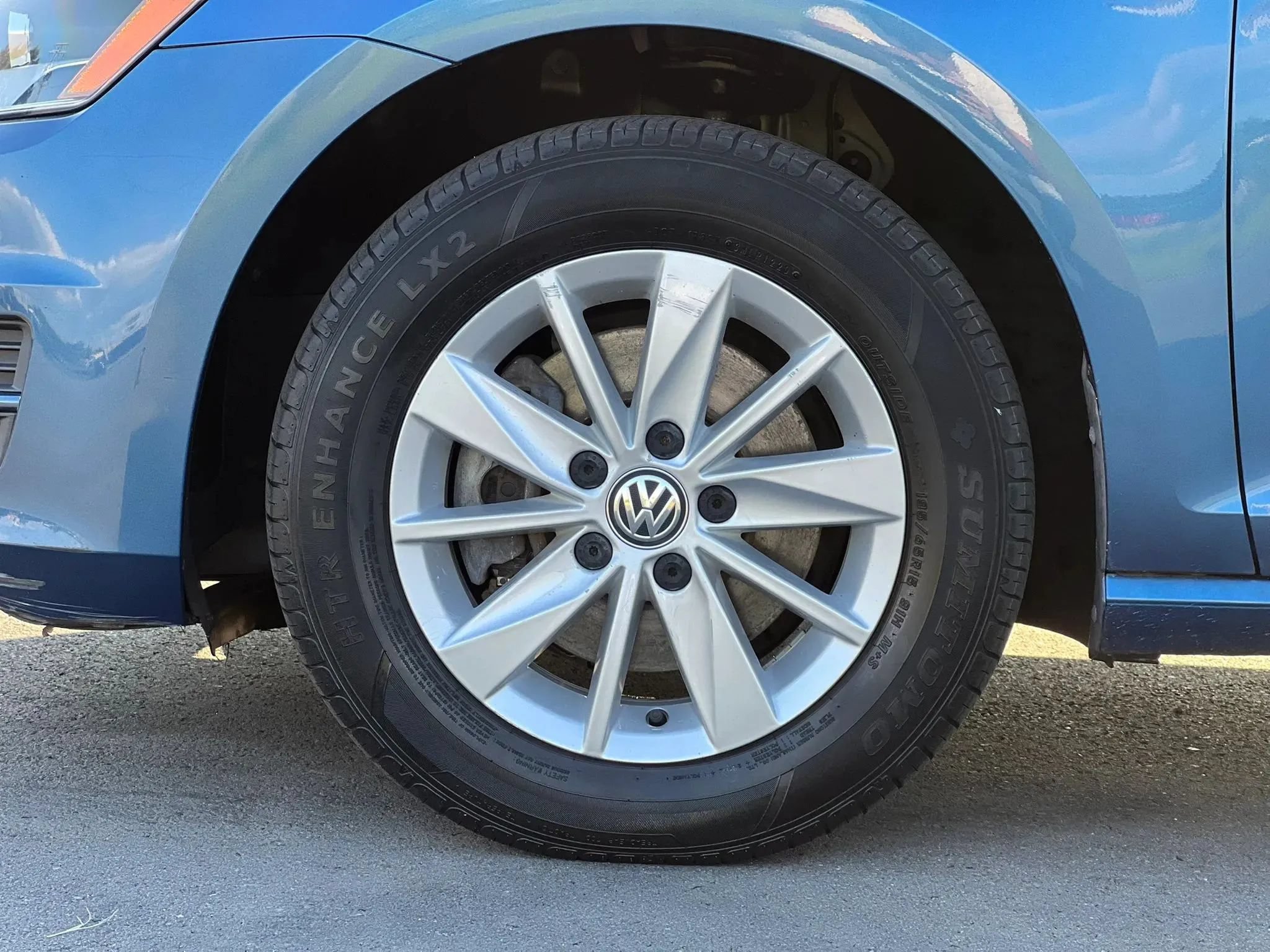 Used 2016 Volkswagen Golf Limited Edition FWD image 42