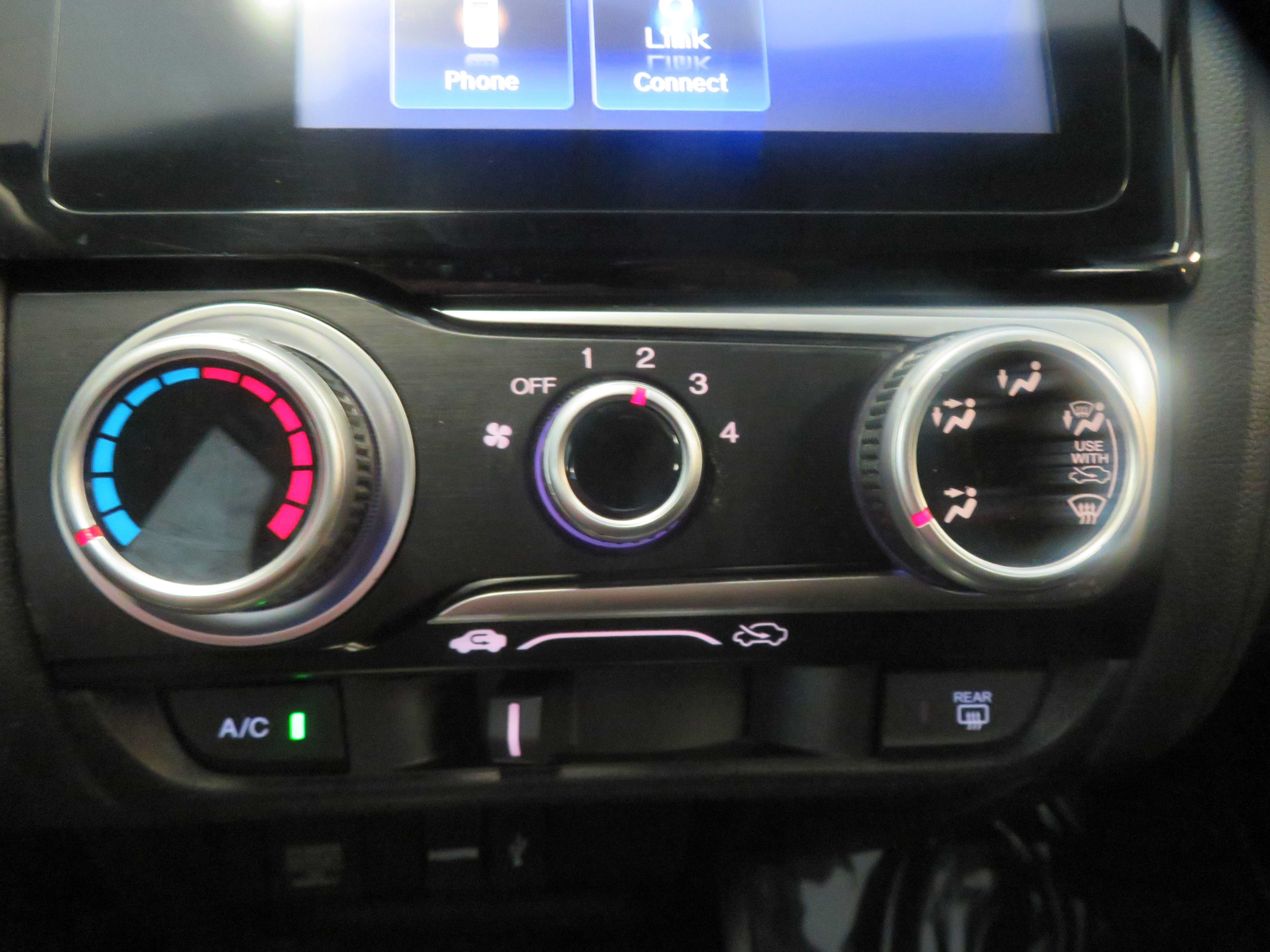 Used 2015 Honda Fit EX image 39