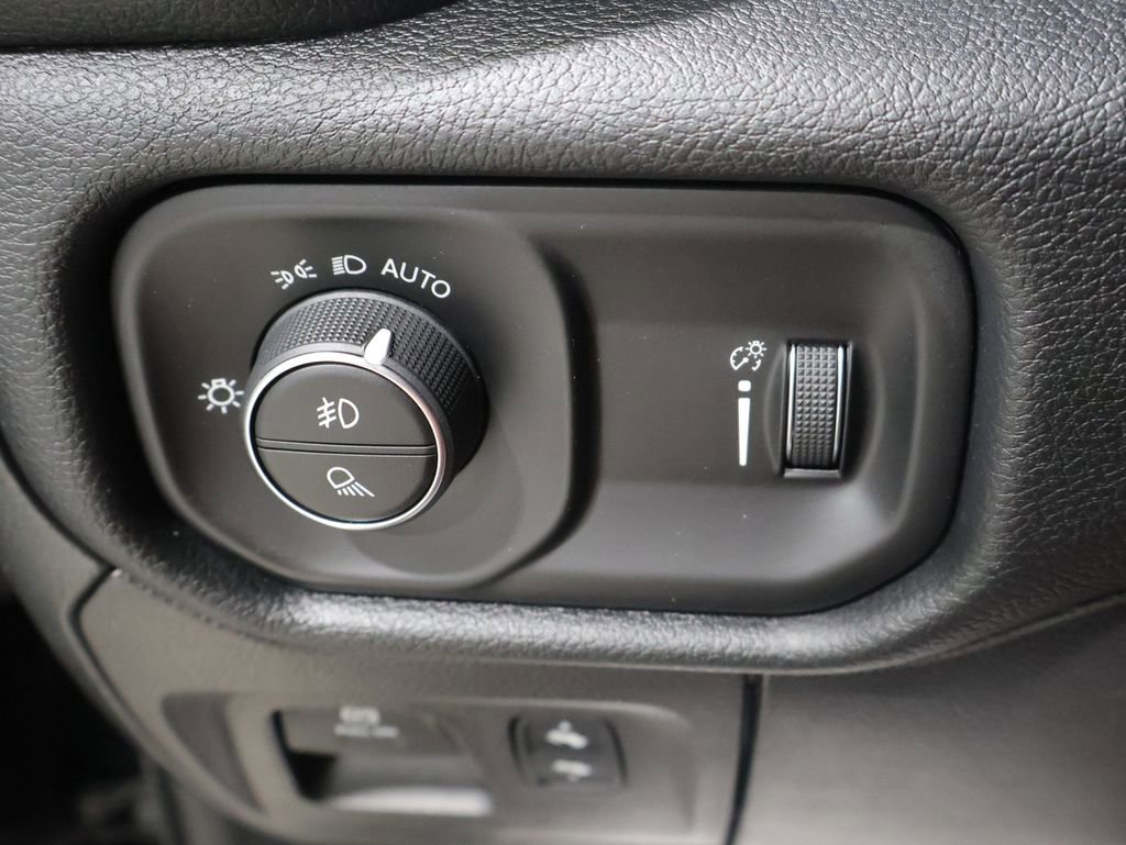 Used 2022 RAM 1500 Sport w/ Rebel Level 2 Equipment Group AWD/4WD image 32