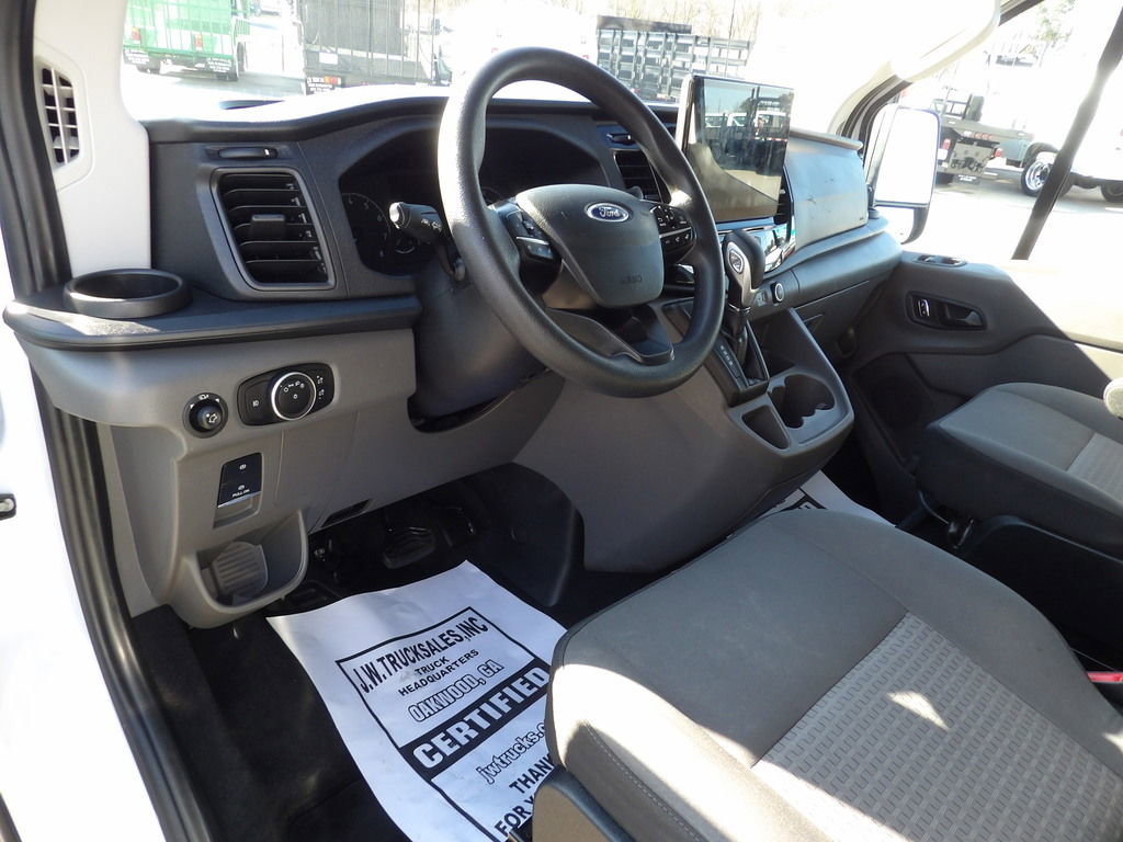 Used 2023 Ford Transit 350 XLT RWD image 16