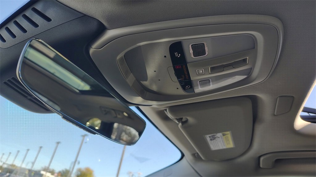 New 2026 Volvo XC60 B5 Plus w/ Climate Package image 23