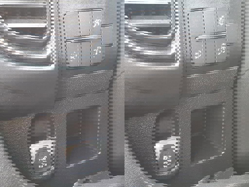 Used 2025 RAM ProMaster 2500 w/ Convenience Group image 15