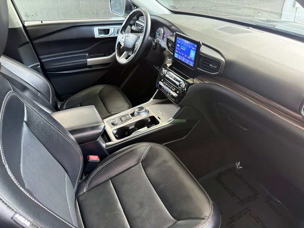 Used 2021 Ford Explorer Limited AWD/4WD image 39