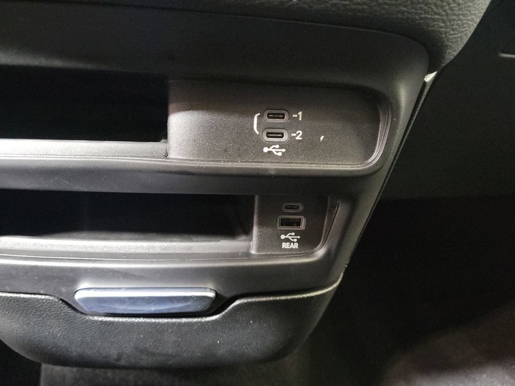 New 2026 Chrysler Pacifica Select FWD image 22