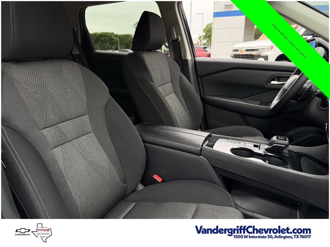 Used 2025 Nissan Rogue SV FWD image 23