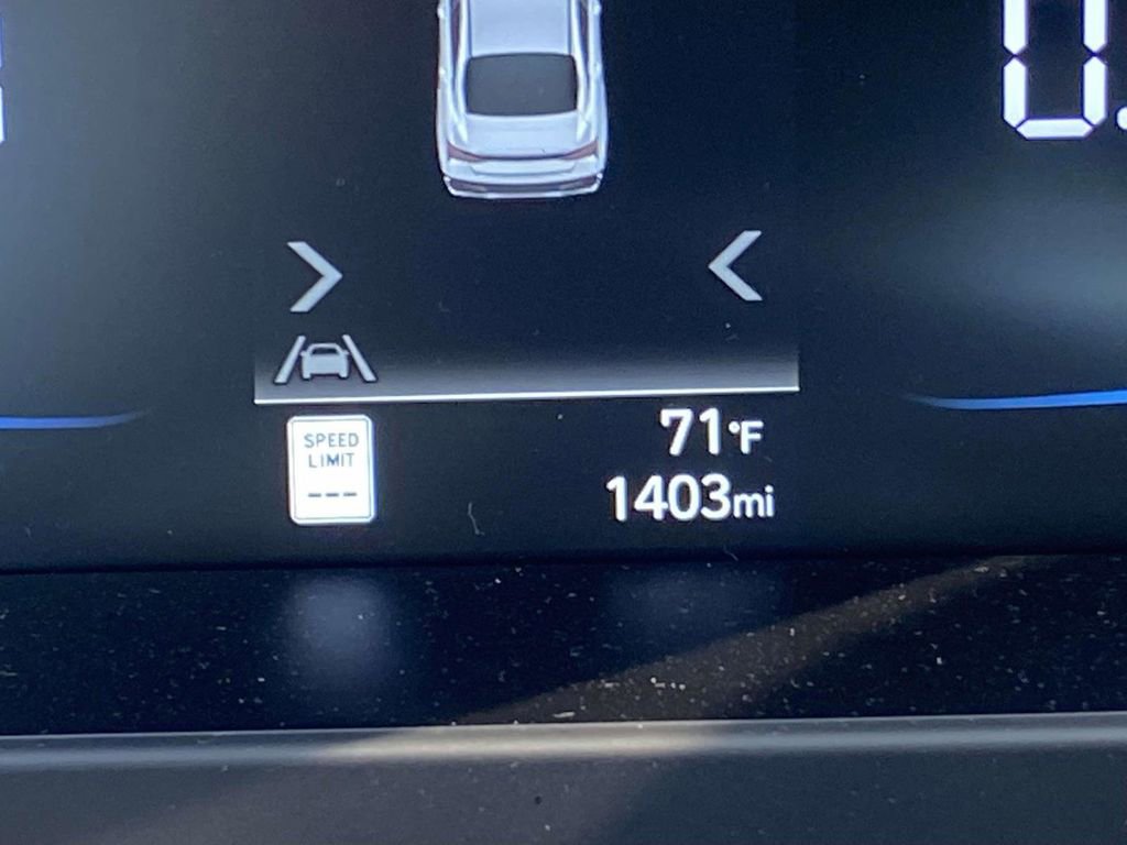 Certified 2026 Hyundai Elantra Sport image 24