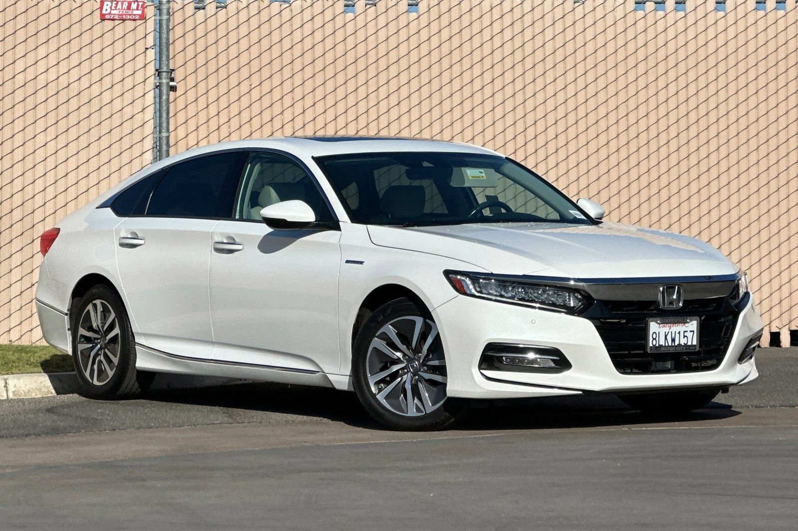 Used 2019 Honda Accord Touring image 2