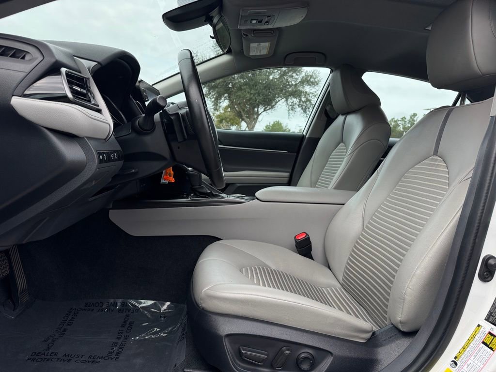 Used 2024 Toyota Camry SE image 16