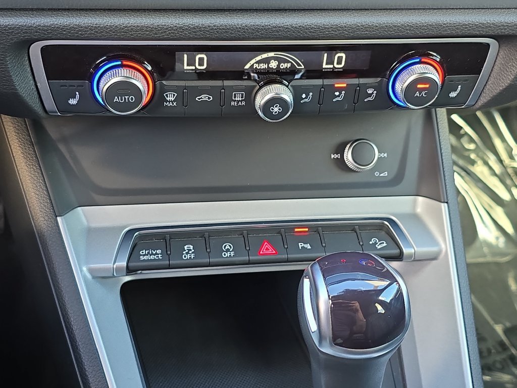 Certified 2022 Audi Q3 2.0T Premium AWD/4WD image 31